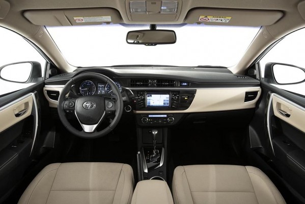 Toyota Corolla 2015 do.php?img=7685