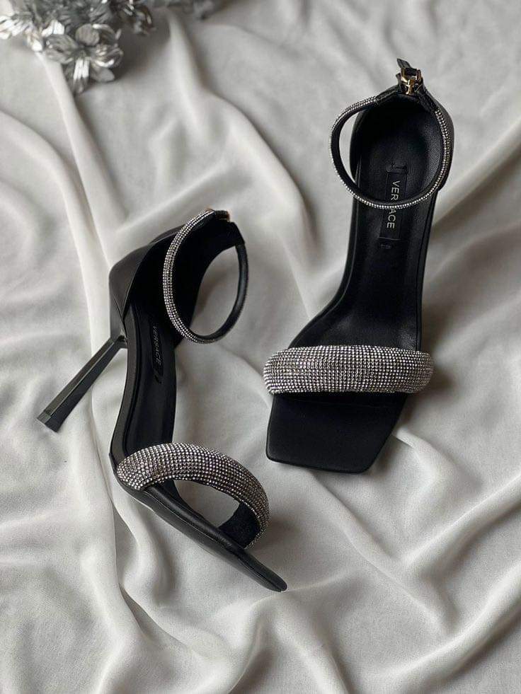 Black heels do.php?img=47501